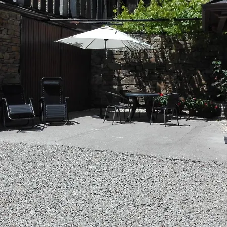 アパート El Sualleiro